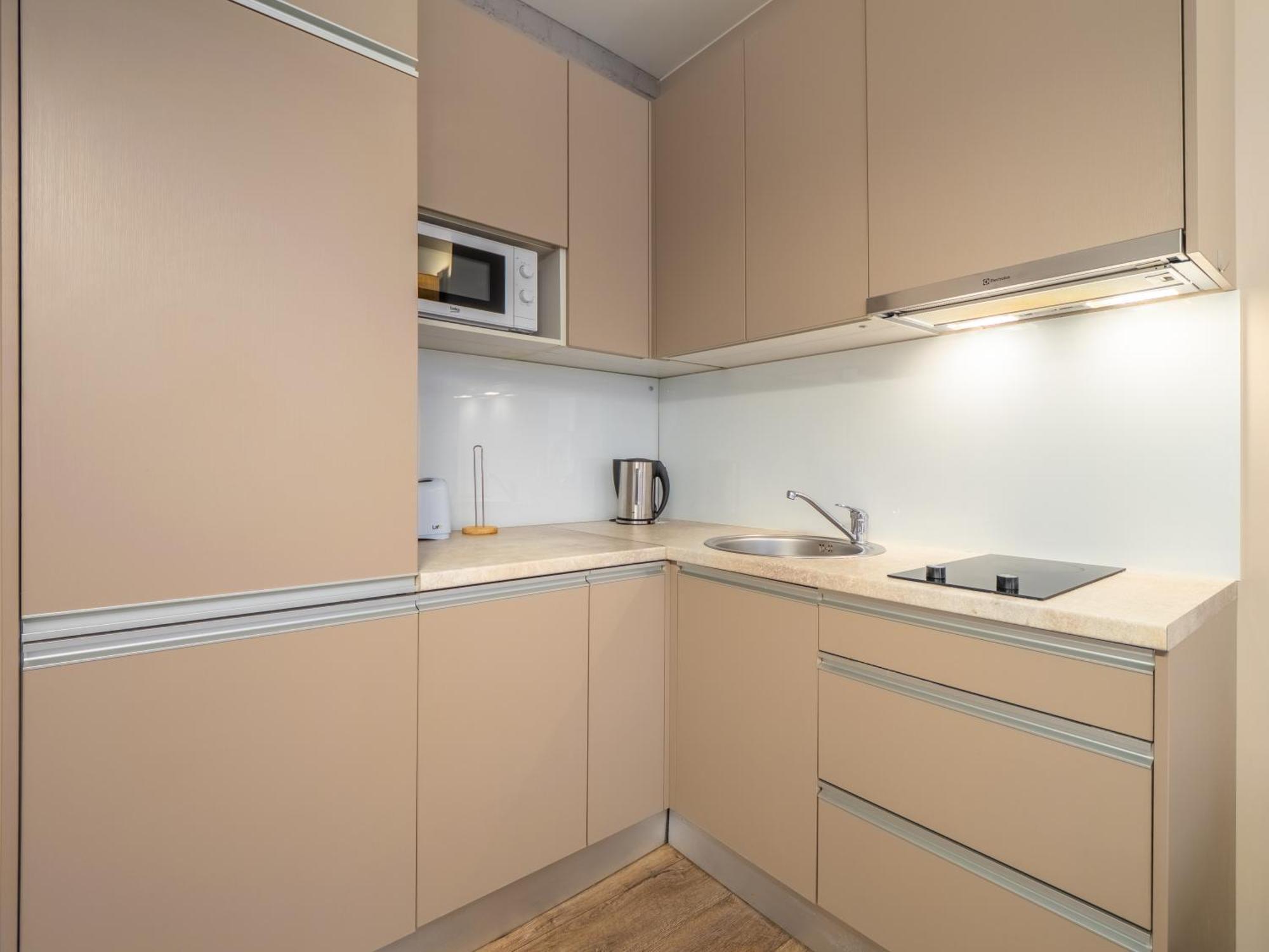 Barn Street Home, Old 1br